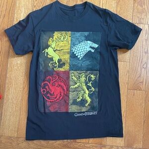 Game of Thrones Black Short-Sleeve Graphic Tee w/ Multicolor House Crests Small